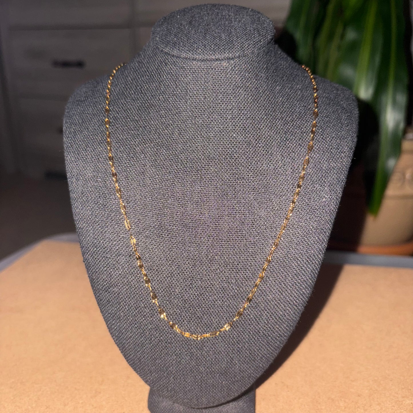 16” gold figaro chain